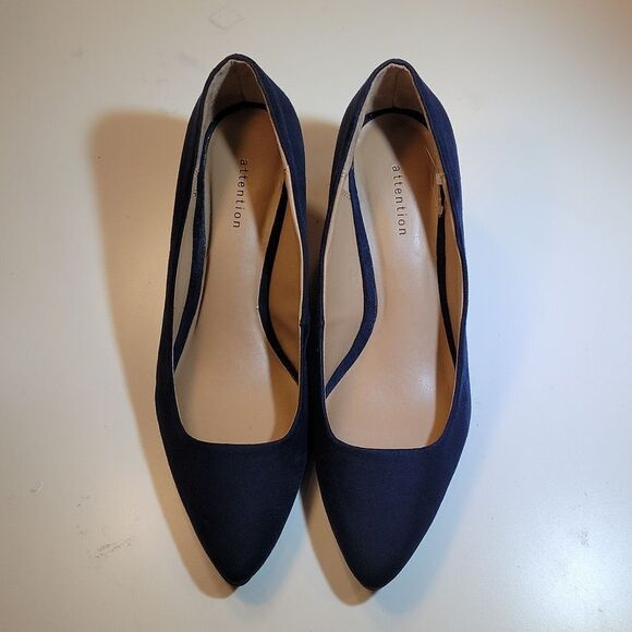 BRAND NEW ATTENTION ZOEY SUEDE POINTED TOE WOMEN"S LOW HEEL SHOES - Picture 4 of 15